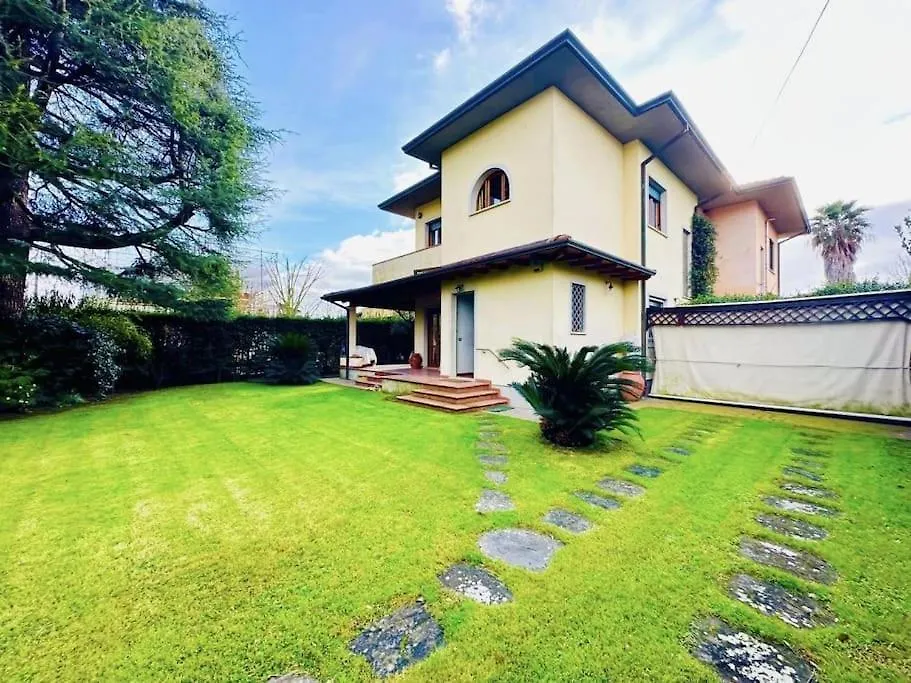 Villa Del Fortino, 140Mq フォルテ・デイ・マルミ